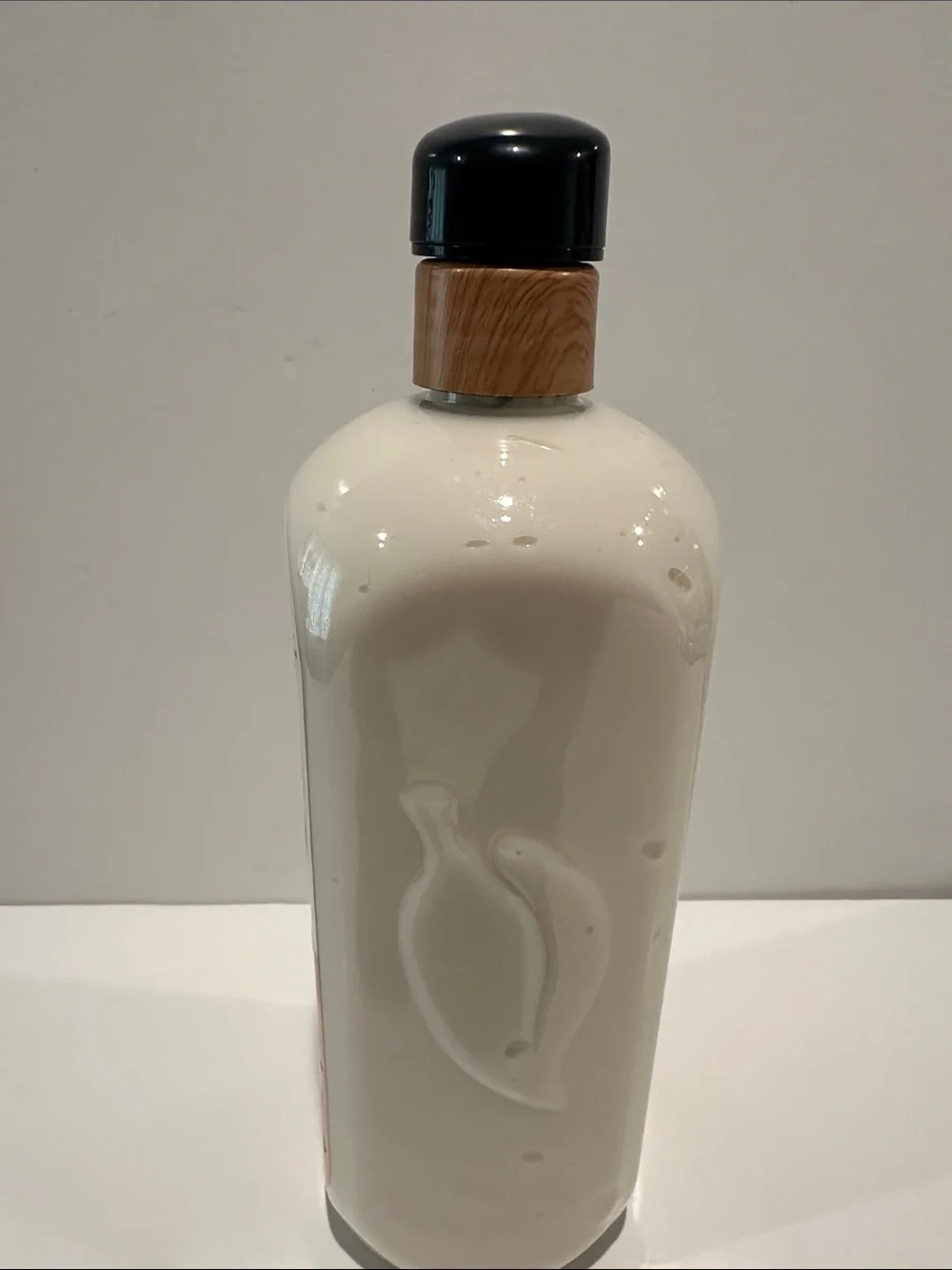 Natural Wonderz Rejunenate and Soothe Oatmeal Honey Nourishing Body Lotion.